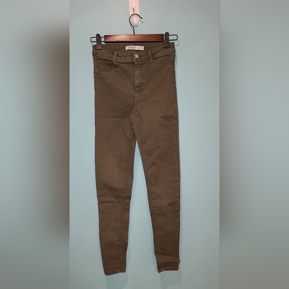 ZARA stretchy high waist jeans in olive green US 2